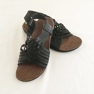 Merrell sling back strappy sandals, black with brown sole, Size 7, brand new